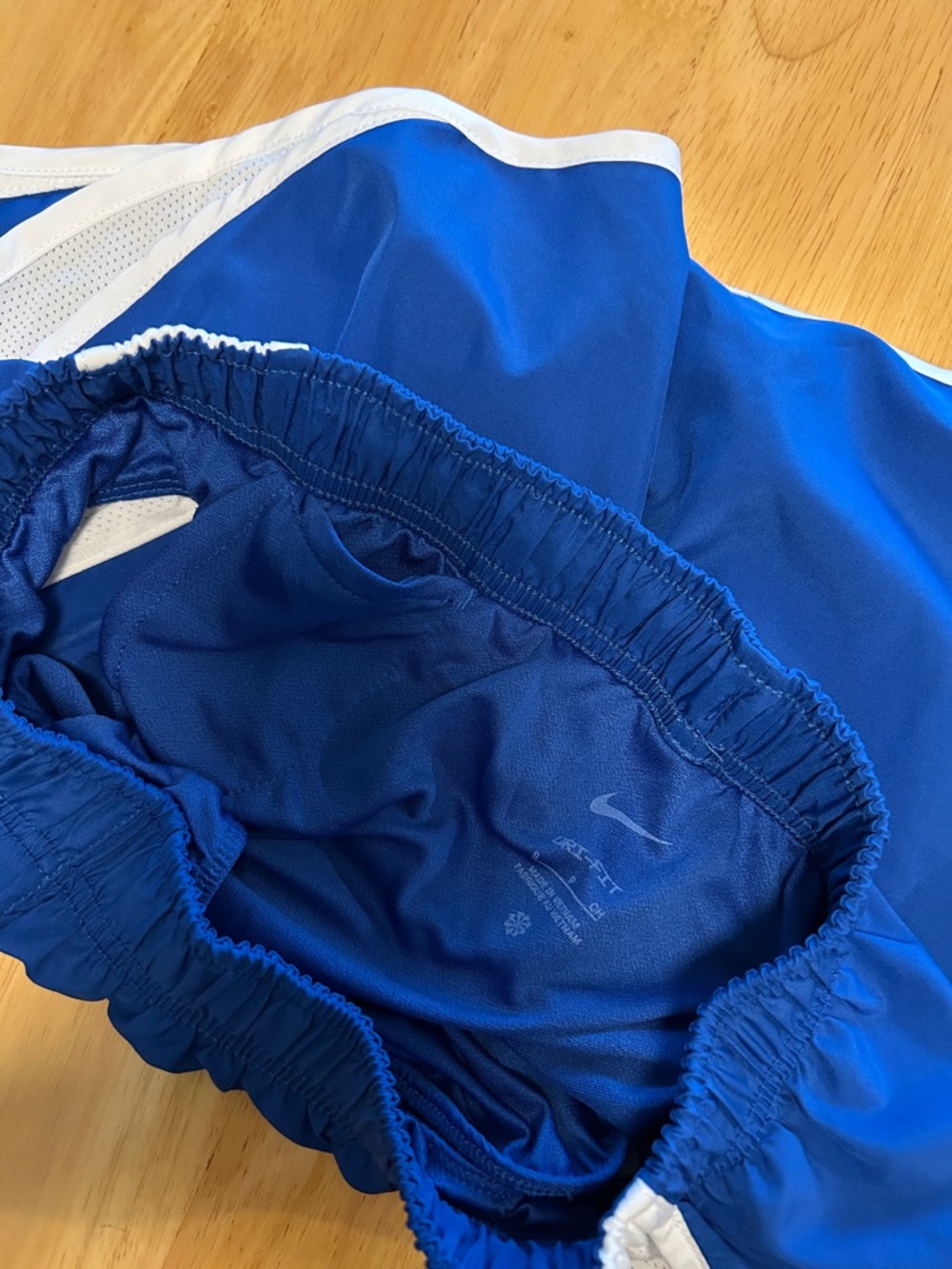 Nike Women’s Blue Athletic Shorts - Picture 4 of 8